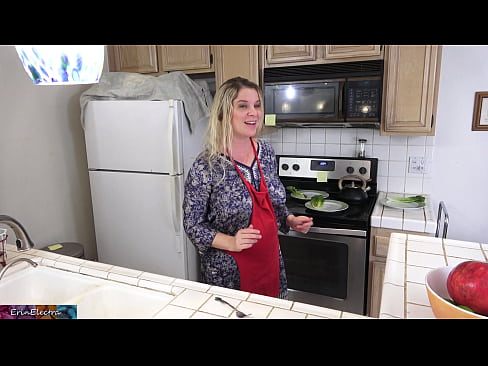 ❤️ Stepmom milking him in the kitchen before his date. ❤️❌ Fucking video at en-gb.assay-define-smartlink.ru